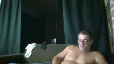 Snapshot of maximus_oreally chatting on 03.05.25 Max online show from 03.05.25