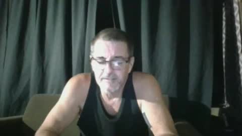 Snapshot of maximus_oreally chatting on 03.11.25 Max online show from 03.11.25