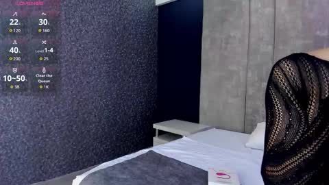 Maxi Rogers online show from 01.16.26