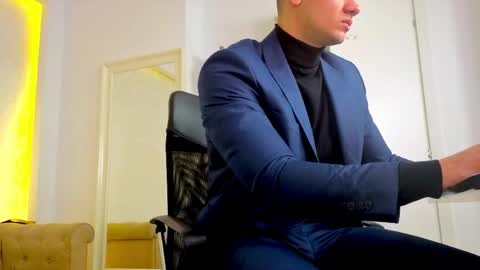 MaxKaiden online show from 04.19.26