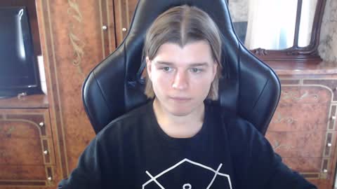 Max online show from 12.04.24