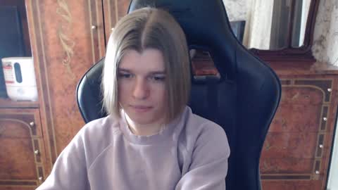 Max online show from 02.19.25