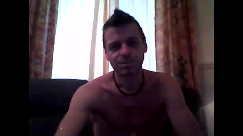 MaxTheWolf online show from 10.11.25