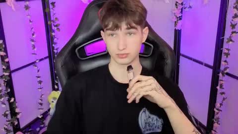 Max online show from 11.25.25