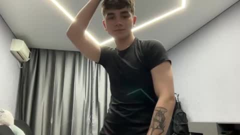 Max online show from 04.14.26