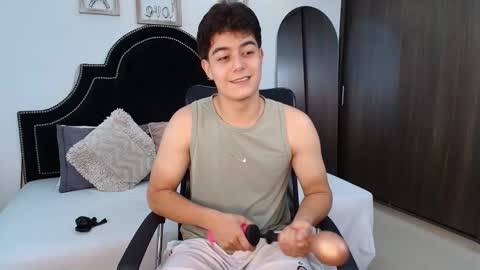 Maxxi online show from 09.13.25