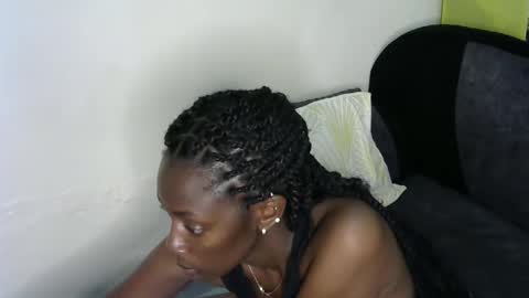 maxxinepetite online show from 12.31.24