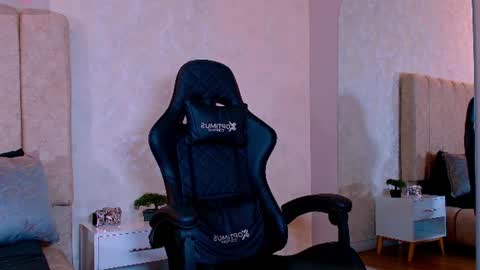 may lyonheart online show from 07.11.26