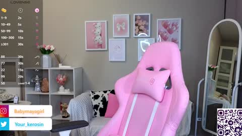 Snapshot of maya_blonde18 chatting on 01.22.25 Maya online show from 01.22.25