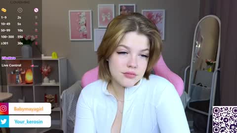 Snapshot of maya_blonde18 chatting on 01.26.25 Maya online show from 01.26.25