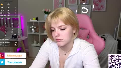 Snapshot of maya_blonde18 chatting on 03.12.25 Maya online show from 03.12.25