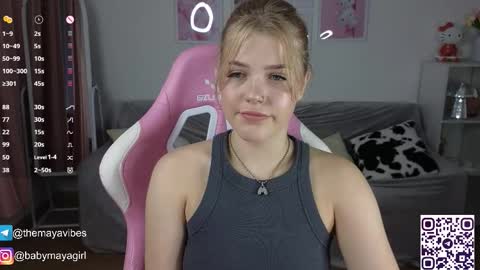 Snapshot of maya_blonde18 chatting on 10.01.25 Maya online show from 10.01.25