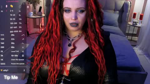 Maya Mils online show from 04.04.26