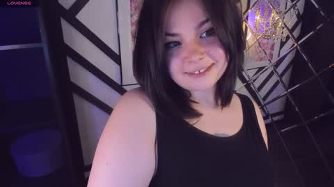 Woman online show from 01.17.25