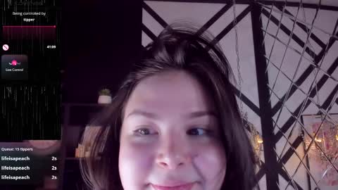 Woman online show from 02.10.25