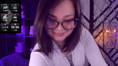 Woman online show from 02.28.25