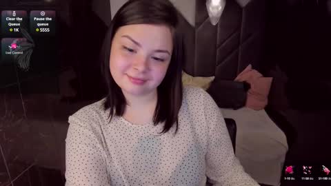 Woman online show from 03.05.25