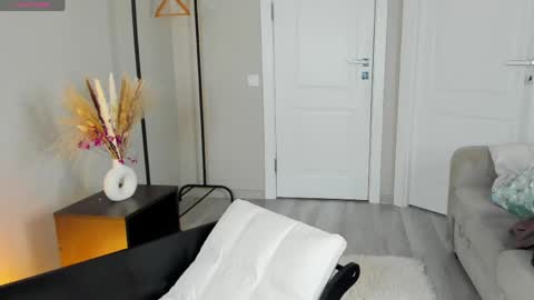 Maya online show from 04.16.26