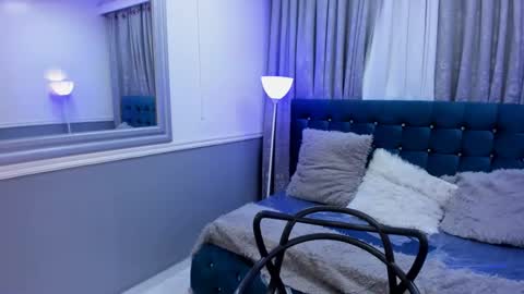 Snapshot of mayaa_ross chatting on 12.03.24 Maya online show from 12.03.24