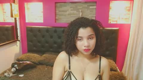 Snapshot of mayaa_ross chatting on 12.13.24 Maya online show from 12.13.24