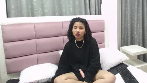 Snapshot of mayaa_ross chatting on 02.26.25 Maya online show from 02.26.25