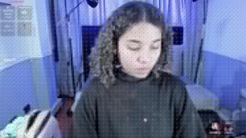 Snapshot of mayaa_ross chatting on 09.18.25 Maya online show from 09.18.25