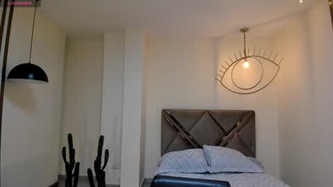 M A Y A    H O F F M A N online show from 02.20.26