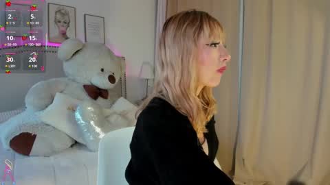 Mayajhons online show from 10.06.25