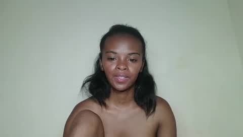 Snapshot of mayalabelle chatting on 01.05.26 mayalabelle online show from 01.05.26