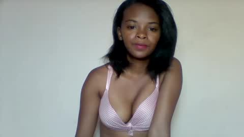 Snapshot of mayalabelle chatting on 01.09.26 mayalabelle online show from 01.09.26