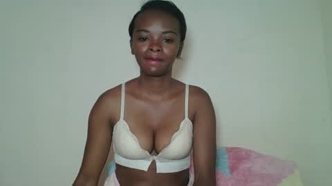 Snapshot of mayalabelle chatting on 01.16.26 mayalabelle online show from 01.16.26