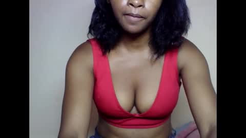 Snapshot of mayalabelle chatting on 02.25.26 mayalabelle online show from 02.25.26