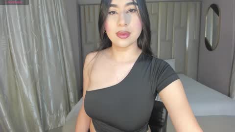 Snapshot of mayamoretti chatting on 02.10.26 Maya online show from 02.10.26