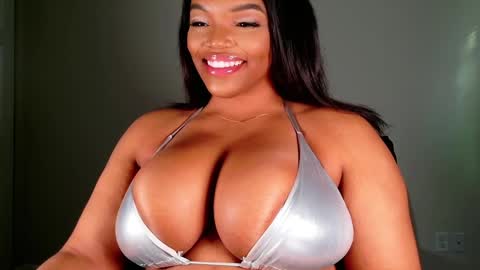 MayBabi online show from 02.12.25