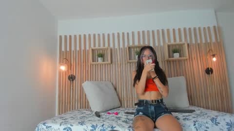 Snapshot of maye_wells_ chatting on 01.12.26 Maye Wells online show from 01.12.26