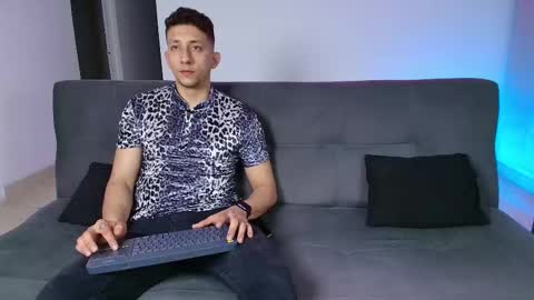 Maykol victoria1624 online show from 02.25.25