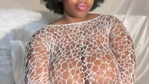 mayluvsu online show from 02.17.26