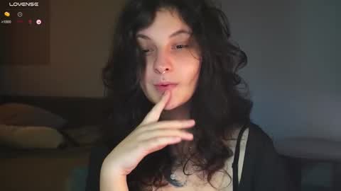 Snapshot of maymary_ chatting on 09.19.25 Mary . online show from 09.19.25