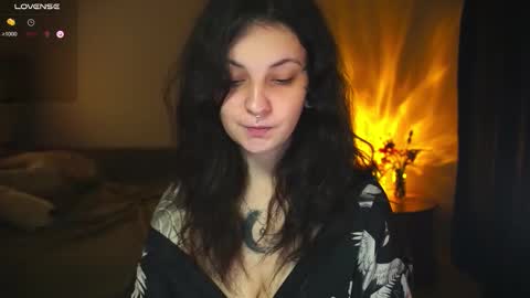 Snapshot of maymary_ chatting on 11.07.25 Mary . online show from 11.07.25