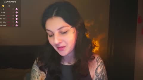 Snapshot of maymary_ chatting on 11.27.25 Mary . online show from 11.27.25