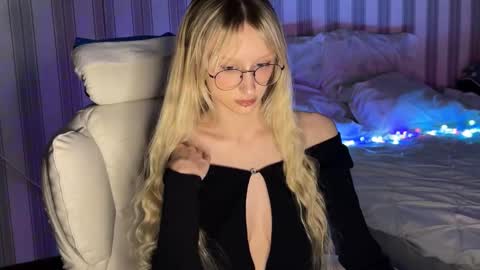 mayvi_cold online show from 02.23.26