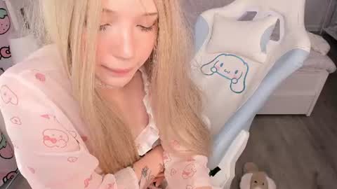  Mila  online show from 06.25.26