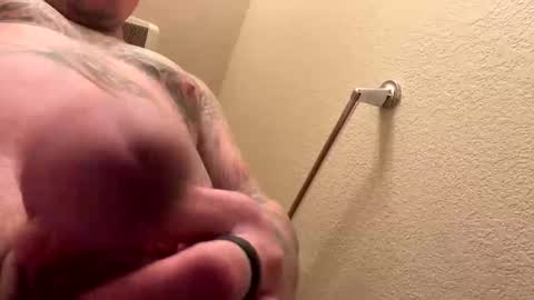 Snapshot of mcgriffwes2 chatting on 12.23.25 mcgriffwes2 online show from 12.23.25