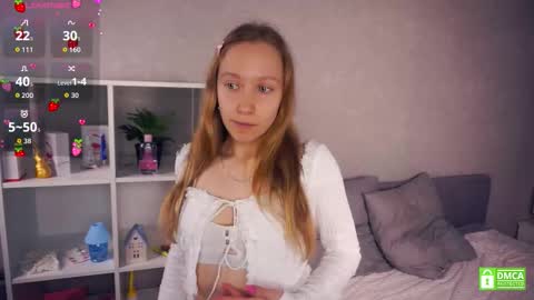 Snapshot of mckenziedyen chatting on 12.02.25 Mary online show from 12.02.25