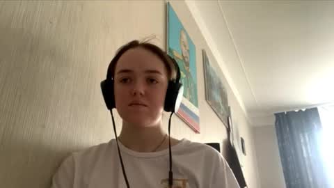 Hello Lisa here   Help me to make 50 thumbs up 333 online show from 10.06.25