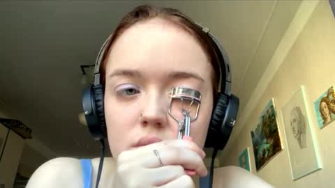 Hello Lisa here   Help me to make 50 thumbs up 333 online show from 10.08.25