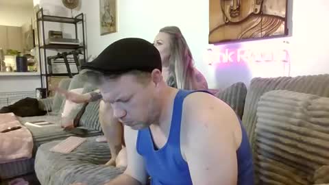 Snapshot of me2283 chatting on 02.28.25 me2283 online show from 02.28.25