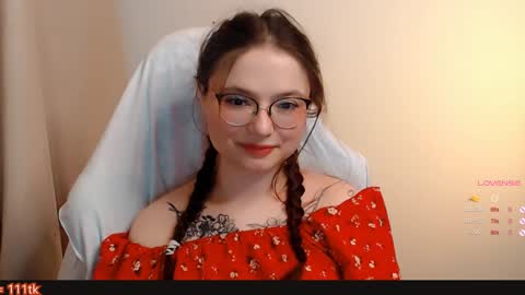 Snapshot of me_hanna chatting on 12.02.24 Hanna online show from 12.02.24