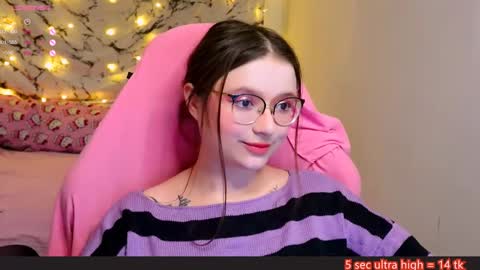 Snapshot of me_hanna chatting on 01.18.25 Hanna online show from 01.18.25