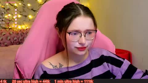 Snapshot of me_hanna chatting on 01.20.25 Hanna online show from 01.20.25